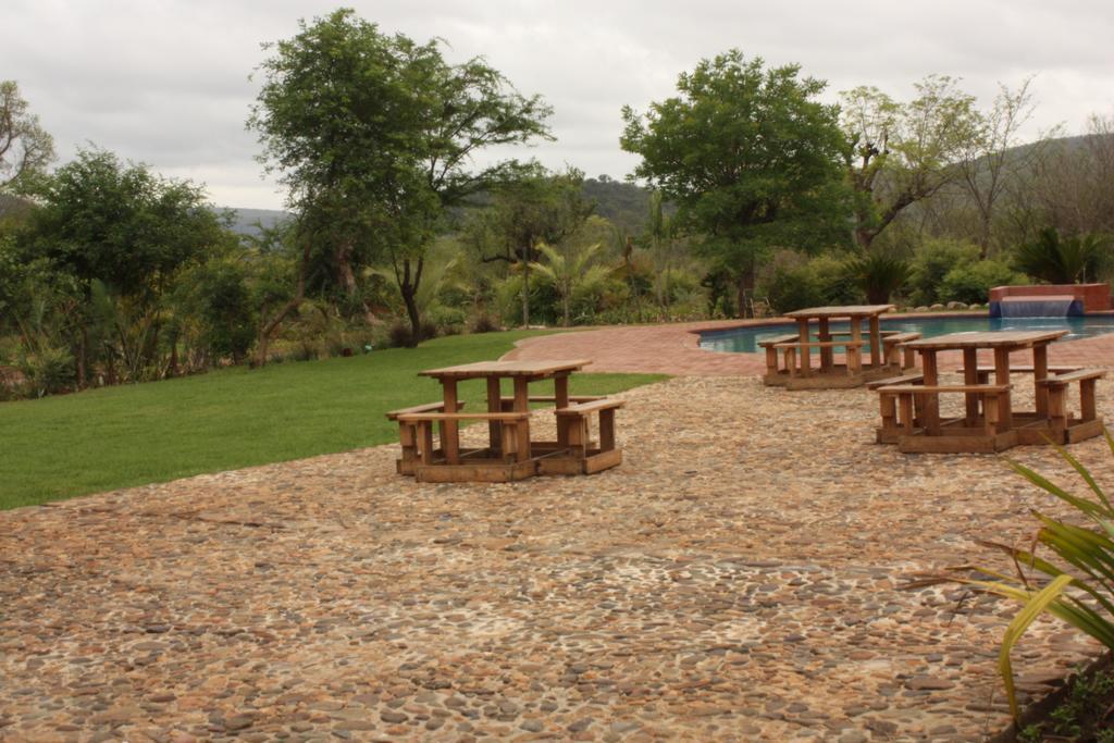 Copacopa Lodge And Conference Centre Punda Maria Exterior photo