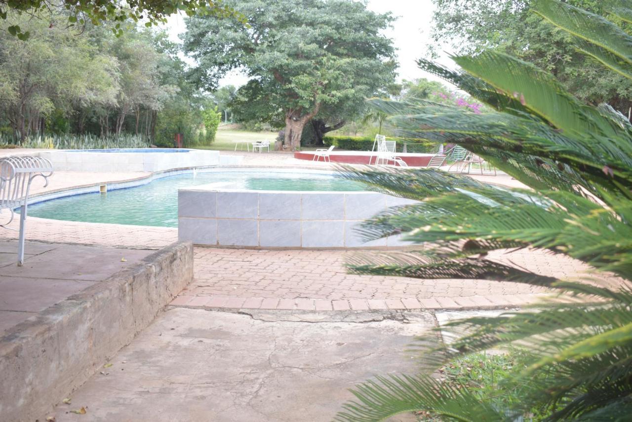 Copacopa Lodge And Conference Centre Punda Maria Exterior photo