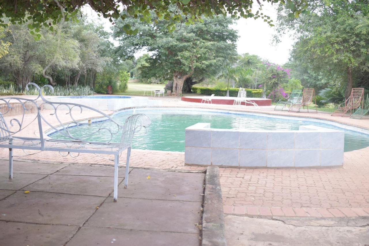 Copacopa Lodge And Conference Centre Punda Maria Exterior photo